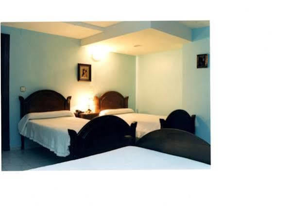 Hostal Algodon Παλένθια Εξωτερικό φωτογραφία